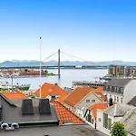 Nydelig Leilighet I Hjertet Av Sentrum!