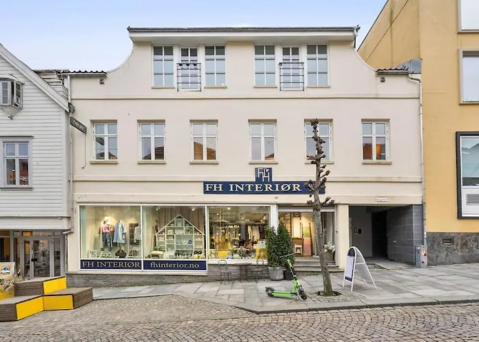 Nydelig Leilighet I Hjertet Av Sentrum!